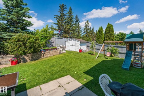 9615 175 Avenue, Edmonton, AB 