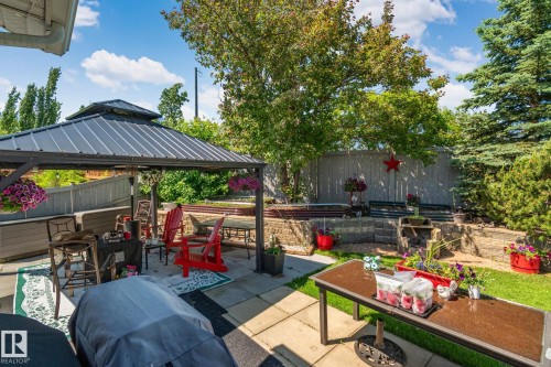 9615 175 Avenue, Edmonton, AB 