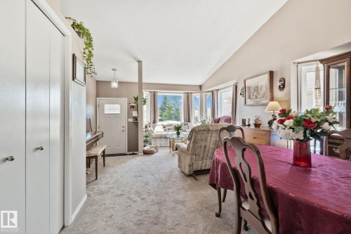 9615 175 Avenue, Edmonton, AB 