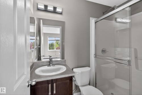 11 1140 Chappelle Boulevard, Edmonton, AB - Indoor Photo Showing Bathroom