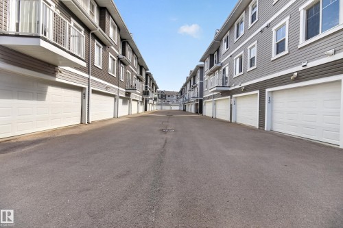 11 1140 Chappelle Boulevard, Edmonton, AB - Outdoor