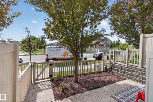 11 1140 Chappelle Boulevard, Edmonton, AB - Outdoor