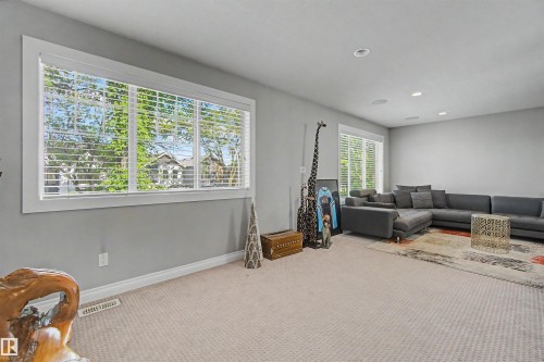 9746 153 St, Edmonton, AB 