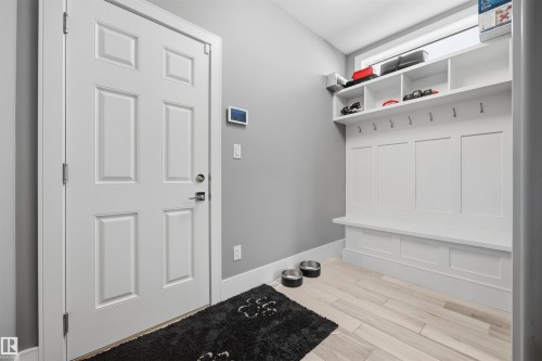 1305 Hainstock Way, Edmonton, AB 