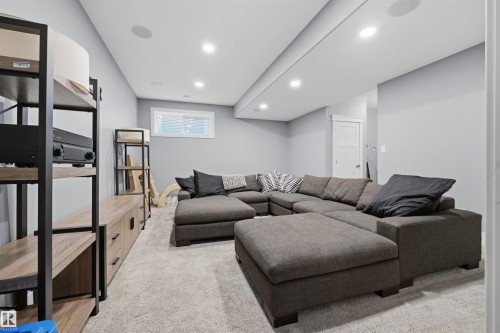1305 Hainstock Way, Edmonton, AB 