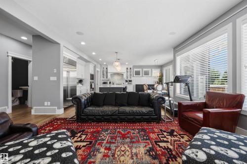 1305 Hainstock Way, Edmonton, AB 