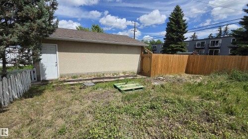 11909 83 Street, Edmonton, AB 