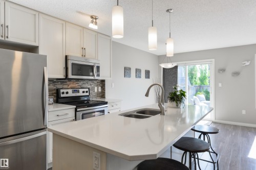 2315 68 Street, Edmonton, AB 