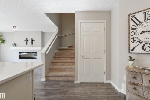 2315 68 Street, Edmonton, AB 