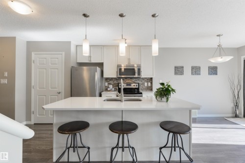 2315 68 Street, Edmonton, AB 
