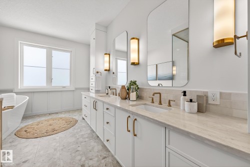 14004 89A Avenue, Edmonton, AB 