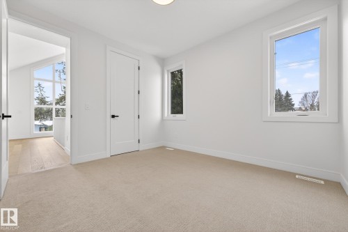 14004 89A Avenue, Edmonton, AB 