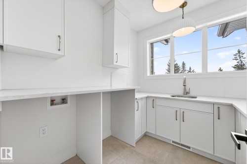 14004 89A Avenue, Edmonton, AB 