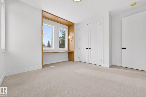 14004 89A Avenue, Edmonton, AB 