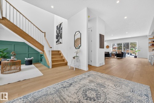 14004 89A Avenue, Edmonton, AB 