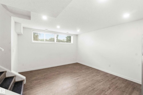 8123 8125 83 Avenue, Edmonton, AB 