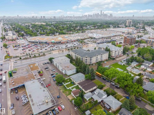 8123 8125 83 Avenue, Edmonton, AB 