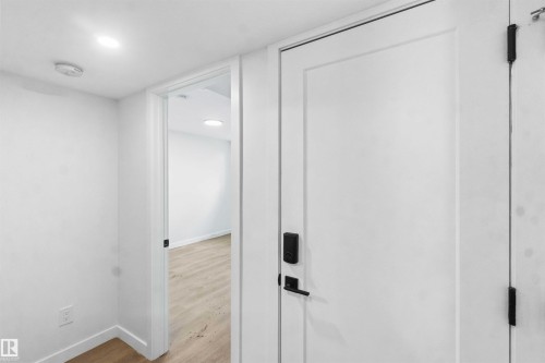 8522 8524 84 Avenue, Edmonton, AB 