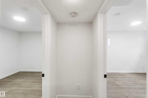 8522 8524 84 Avenue, Edmonton, AB 