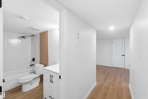 8522 8524 84 Avenue, Edmonton, AB 