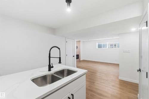 8522 8524 84 Avenue, Edmonton, AB 