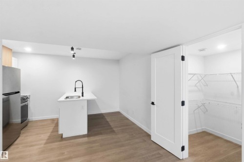 8522 8524 84 Avenue, Edmonton, AB 
