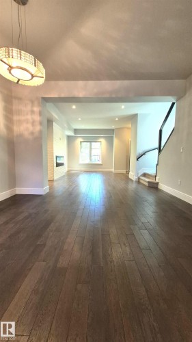 11246 78 Avenue, Edmonton, AB 