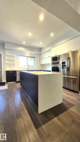 11246 78 Avenue, Edmonton, AB 
