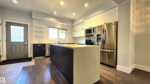 11246 78 Avenue, Edmonton, AB 