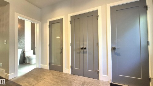 11246 78 Avenue, Edmonton, AB 
