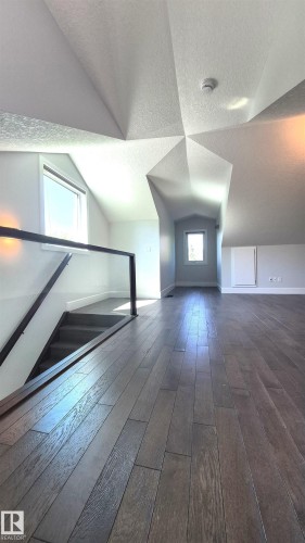 11246 78 Avenue, Edmonton, AB 