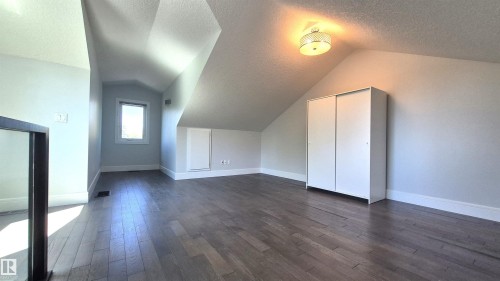 11246 78 Avenue, Edmonton, AB 