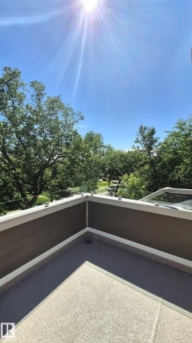 11246 78 Avenue, Edmonton, AB 