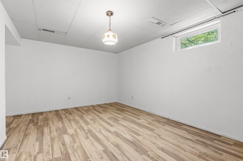 107 Grandisle Road, Edmonton, AB 