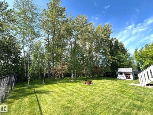 3901 44A Avenue, Drayton Valley, AB 