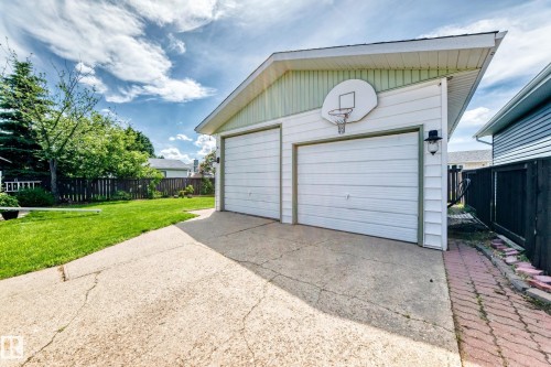 11423 161 Avenue, Edmonton, AB 