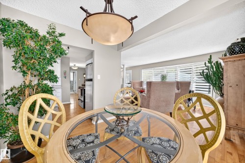 16024 78 Avenue, Edmonton, AB 