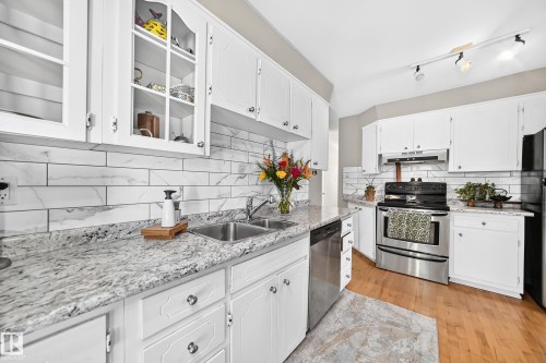 16024 78 Avenue, Edmonton, AB 