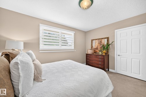 16024 78 Avenue, Edmonton, AB 