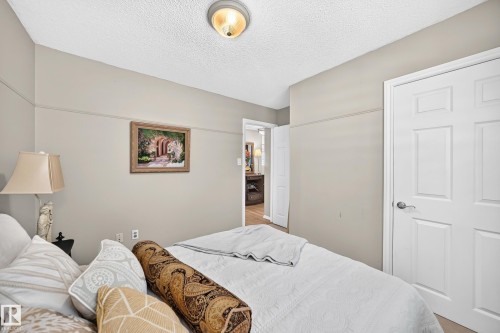 16024 78 Avenue, Edmonton, AB 