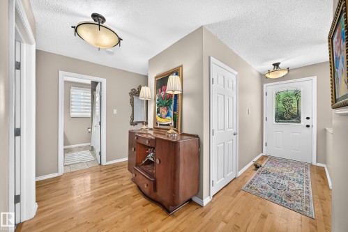 16024 78 Avenue, Edmonton, AB 