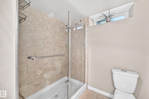 16024 78 Avenue, Edmonton, AB 