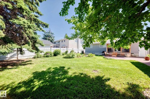 16024 78 Avenue, Edmonton, AB 