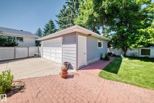 16024 78 Avenue, Edmonton, AB 