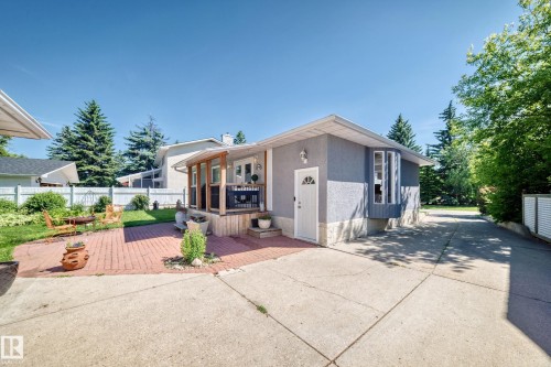 16024 78 Avenue, Edmonton, AB 
