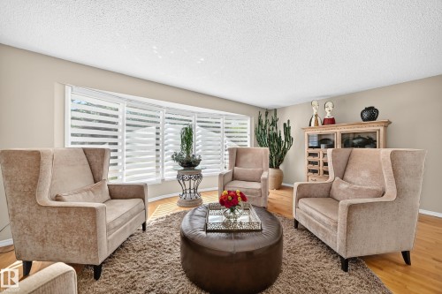 16024 78 Avenue, Edmonton, AB 