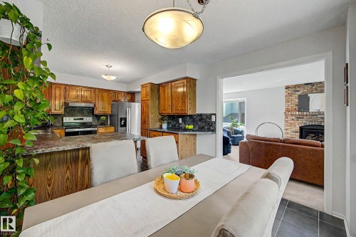 16 Whiteoaks Estates, St. Albert, AB 