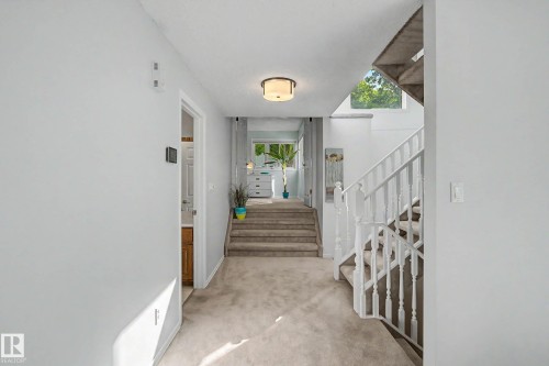 16 Whiteoaks Estates, St. Albert, AB 
