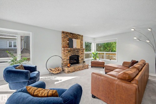 16 Whiteoaks Estates, St. Albert, AB 