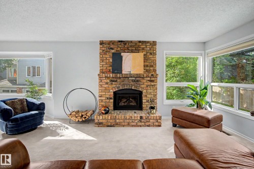 16 Whiteoaks Estates, St. Albert, AB 